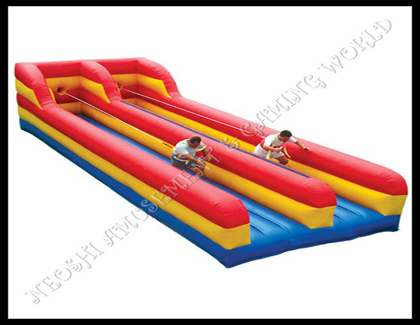 INFLATABLE BUNJEE RUN